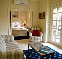 Holly Lane Mews - Accommodation Nelson Bay