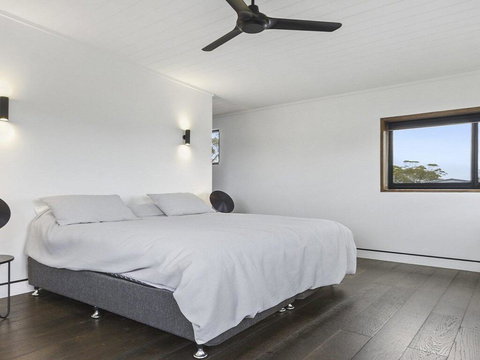 Horizons At Currarong - Architecturally Designed Beach House - Accommodation Nelson Bay 1