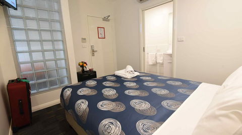 Hostel 109 Flashpackers - Nelsons Bay Accommodation 0