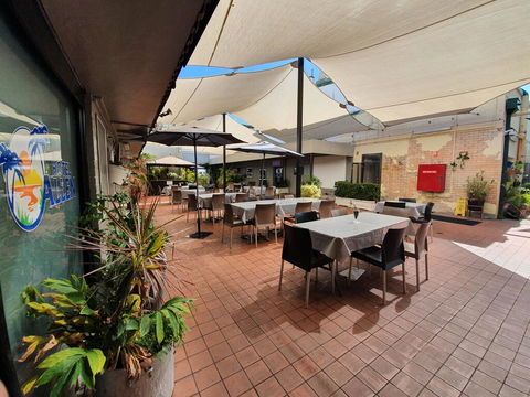 Hotel Allen - Accommodation Nelson Bay 1
