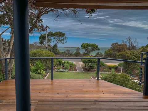 Island View 2 - Accommodation Nelson Bay 1