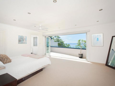 Jacaranda Blue @ Corlette - Accommodation Nelson Bay 3