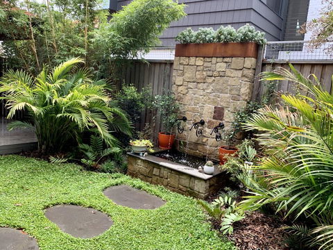 Jacaranda Garden Retreat - Accommodation Nelson Bay 0