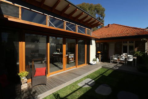 Jacaranda Garden Retreat - Accommodation Nelson Bay 1