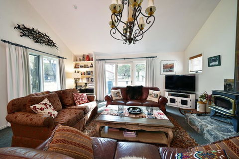 Jagungal - Accommodation Nelson Bay 1