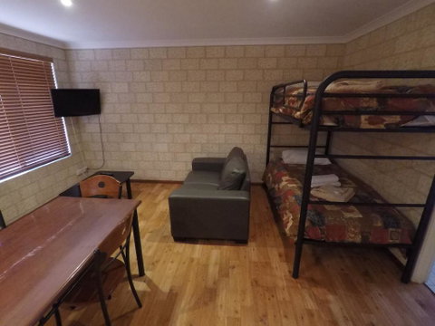 Kalbarri Tudor Holiday Park - Accommodation Nelson Bay 3