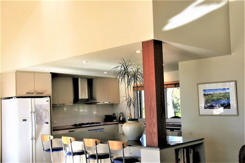 Kenwood Bank Vineyard Retreat - Accommodation Nelson Bay 2