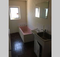 king william - Nelsons Bay Accommodation
