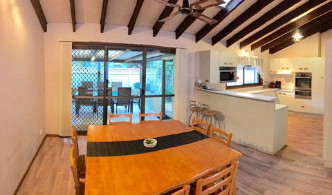 Kokomo - Accommodation Nelson Bay 1
