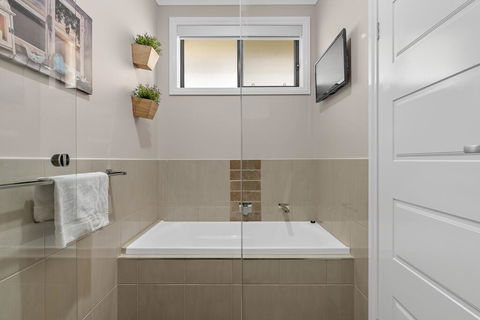 La Sienna - Accommodation Nelson Bay 1