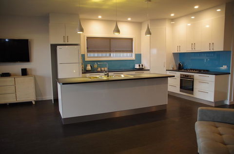 Laguna View - Nelsons Bay Accommodation 0