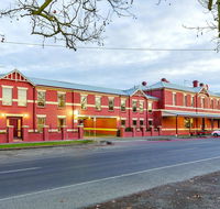 Lake Inn - Ballarat - Accommodation Nelson Bay