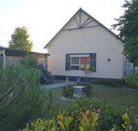 Large 6-Bedroom House with Wifi  Netflix Close to Singleton CBD Hunter Valley - Accommodation Nelson Bay