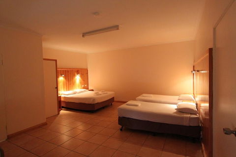 Lazy River Motor Inn - Accommodation Nelson Bay 1