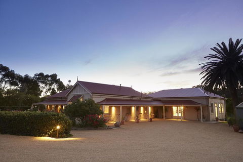 Le Mas Barossa - Accommodation Nelson Bay 0