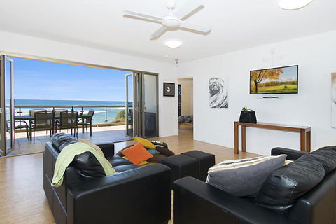 Lennox On The Beach Unit 2 - Lennox Head - Accommodation Nelson Bay 2