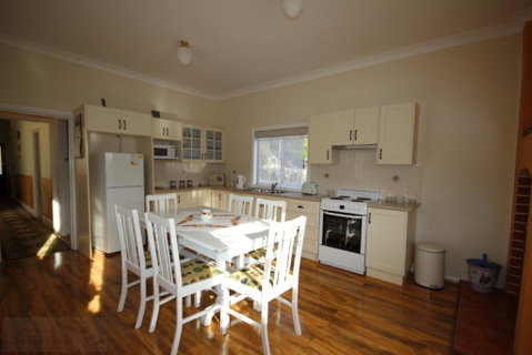 Lilac Cottage - Accommodation Nelson Bay 3