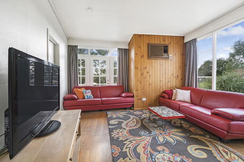 Lilydale 3 Bedroom House Pet Friendly - Accommodation Nelson Bay 1