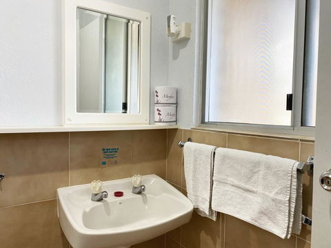 Limestone Coast Tourist Park - Accommodation Nelson Bay 0