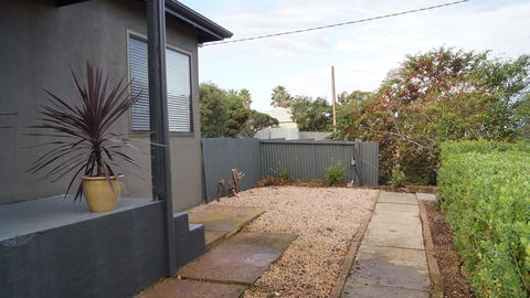 Lincoln Breeze - Nelsons Bay Accommodation 3