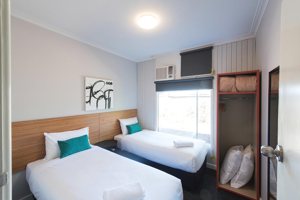 Seaton SA Nelson Bay Accommodation.com