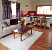 Lucky Mountain Cottage - Accommodation Nelson Bay