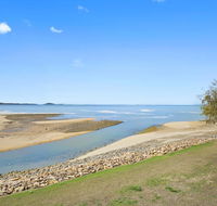 Luxury Beach Unit - Accommodation Nelson Bay