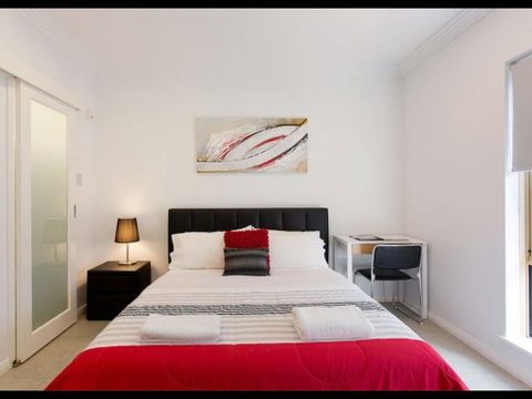 M5 Apartment In The Free Transit Zone West Perth - Accommodation Nelson Bay 0