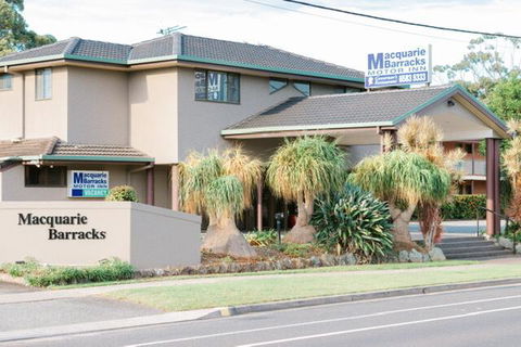 Macquarie Barracks Motor Inn - Accommodation Nelson Bay 1