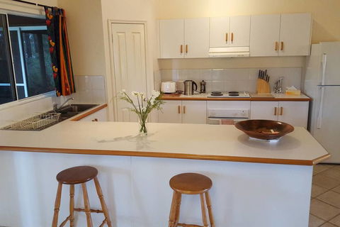 Magic Bush Hideaway 2 Azalea Court - Accommodation Nelson Bay 2