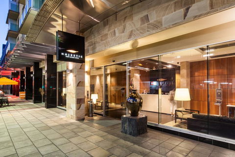 Majestic Roof Garden Hotel - Accommodation Nelson Bay 3