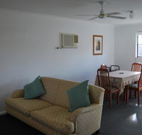 Maple Tree Cottage - Accommodation Nelson Bay