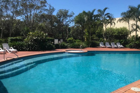 Marcoola Beachfront 3BR -Pool-100m To The Beach. - Accommodation Nelson Bay 3