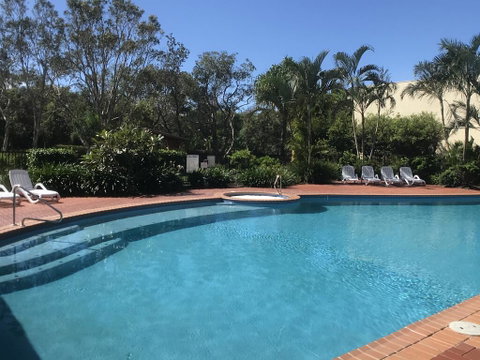 Marcoola Beachfront 3BR -Pool-100m To The Beach. - Accommodation Nelson Bay 1