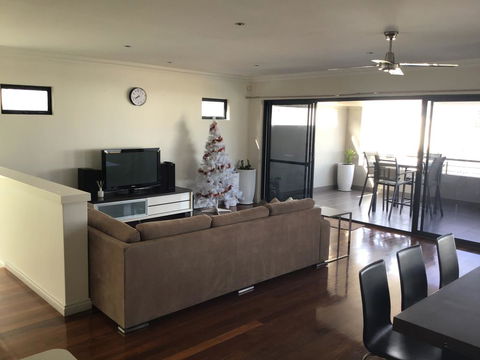 Marina Precinct - Nelsons Bay Accommodation 1