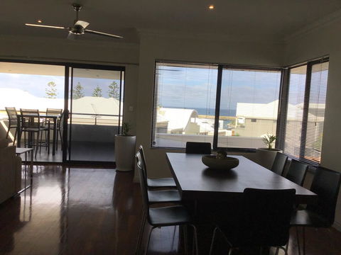 Marina Precinct - Nelsons Bay Accommodation 2