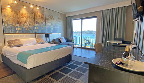 Mariners On The Waterfront - Accommodation Nelson Bay 0