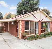 Maroondah 3 Bedroom house in Kilsyth - Accommodation Nelson Bay