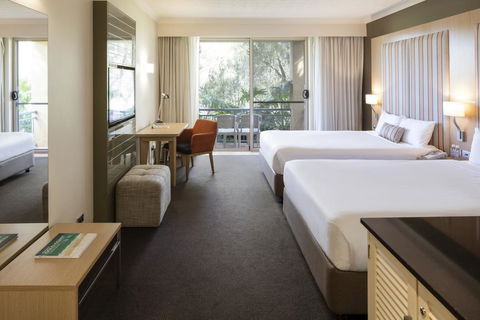 Mercure Gold Coast Resort - Accommodation Nelson Bay 2