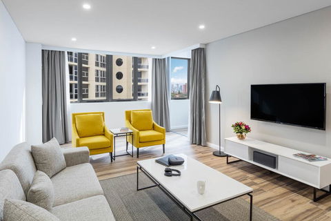 Meriton Suites Bondi Junction - Accommodation Nelson Bay 2