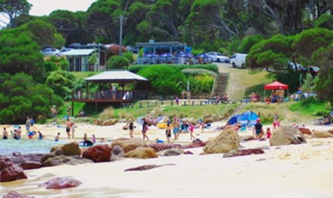 Mermaid Holiday Units - Accommodation Nelson Bay 1