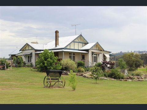 Merton Manor - Accommodation Nelson Bay 0