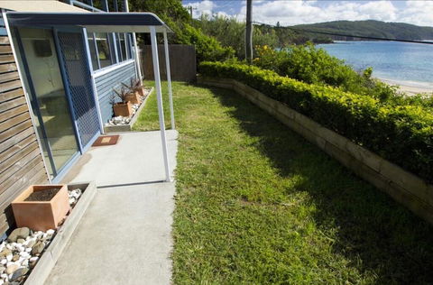 Mick's Apartment - Seal Rocks Beachfront - Accommodation Nelson Bay 0