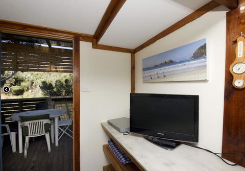 Mick's Beach Cottage - Seal Rocks Beachfront - Accommodation Nelson Bay 3