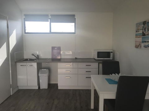 Mindarie Beach Studio - Nelsons Bay Accommodation 2