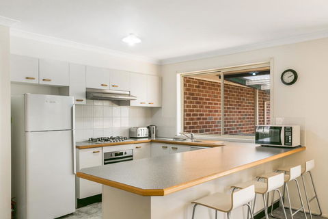 Minnehaha - Nelson Bay Accommodation.com 3