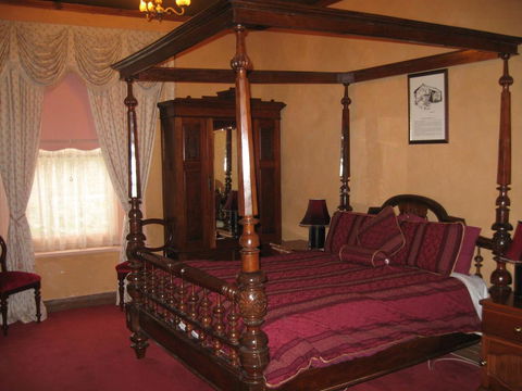 Mintaro Hideaway - Nelsons Bay Accommodation 2