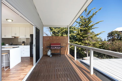 Moana Dreams - Accommodation Nelson Bay 3