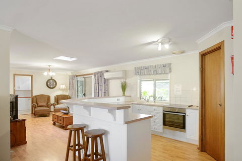 Moonta Bay Accommodation - Nelsons Bay Accommodation 3