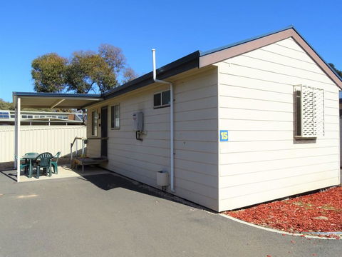 Moonta Bay Cabins - Accommodation Nelson Bay 1